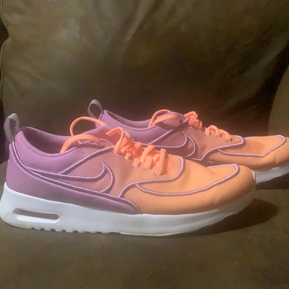 Nike Shoes - Women’s Nike Air Max shoes